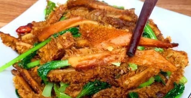 小白菜|夏天要多吃此肉,是药也是菜,常吃对脾胃好,再贵也要舍得买