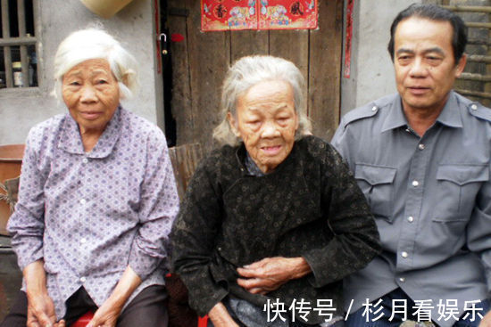 抽烟|113岁老人抽烟喝酒不运动,他说长寿很简单,只要坚持做1事