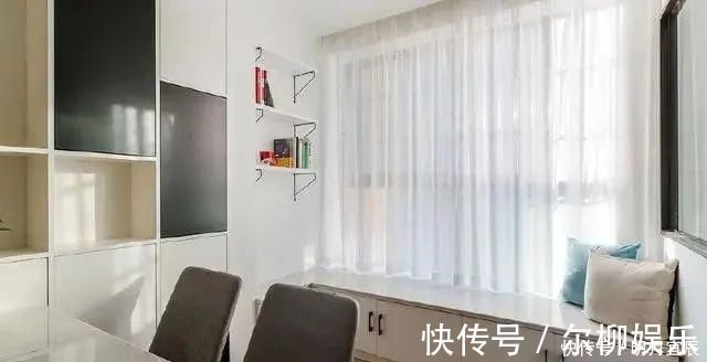 定制|你家飘窗用来堆杂物太浪费了,看看别人家是怎么装修的