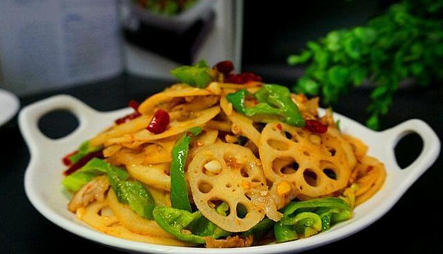 非常有创意的几道美食,道道色香味俱全,一上桌大家都抢着吃