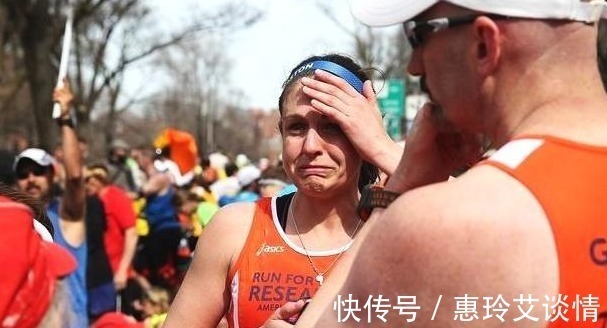 丹尼斯|他脑袋被子弹击中误以为是石头,坚持跑完赛程,还有额外收获