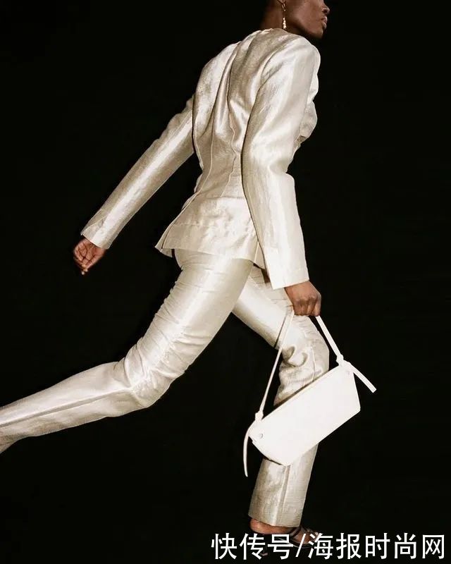 pyo|不背包怎么出门？？反正我是做不到