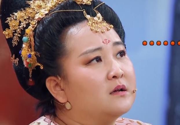 王牌家族四人组,3人接连人设翻车,还剩一人也故意降低存在感