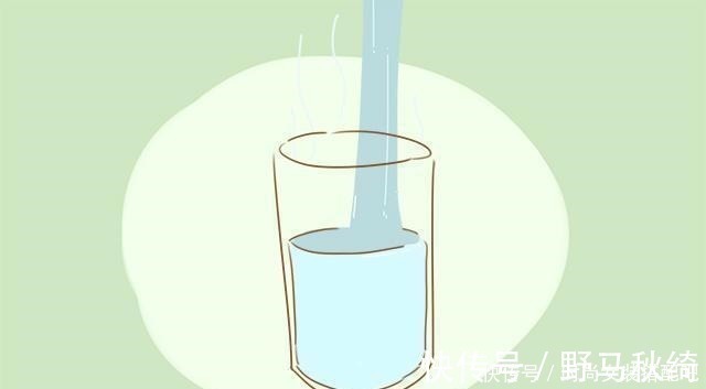 家长|天天说多喝热水,这四种水千万不能给孩子喝!家长一定要小心!