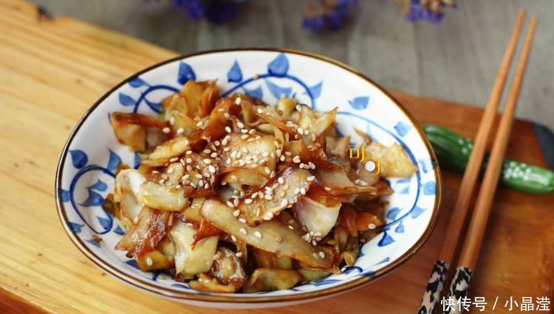 杏鲍菇这么烧又香又入味, 下酒下饭还不怕胖, 每次烧两个都不过瘾