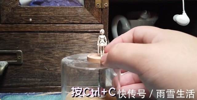 粉筆|手辦界最小手辦？用粉筆制成，比指甲蓋還小，關節能自由轉動！