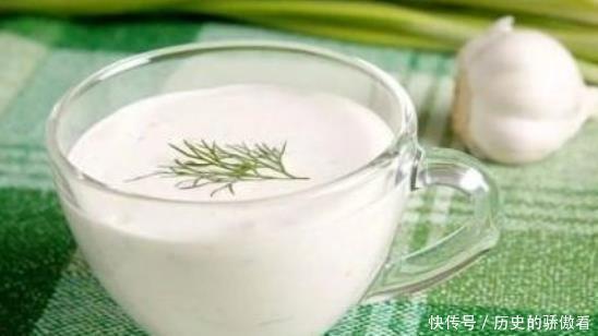  种天然|肠胃紊乱总是便秘，常吃2种天然“泻药”食物，能够润肠通道