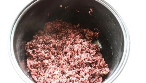 這米飯我家隔三差五吃一頓，補氣養血養顏護膚，老婆越來越好看了