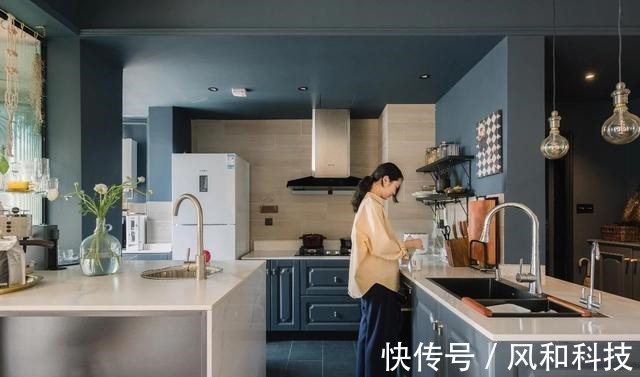 挂画|90后小姑娘的独居公寓,阳台打造成森林,一个人住也舒服