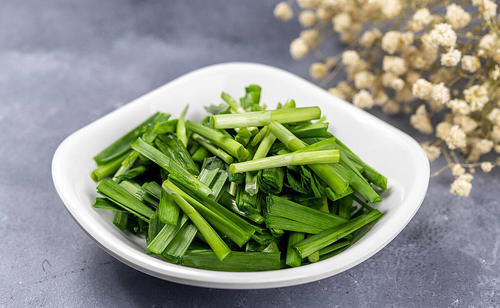 給濕氣重的人提個醒：春天要少吃這4種食物，以免濕氣越吃越重