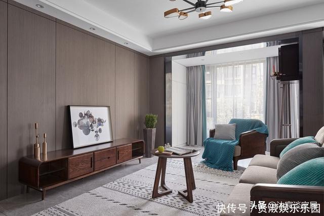 书房|越来越多人喜欢横厅,看完她家,发现不是一般的大气,简约又高级