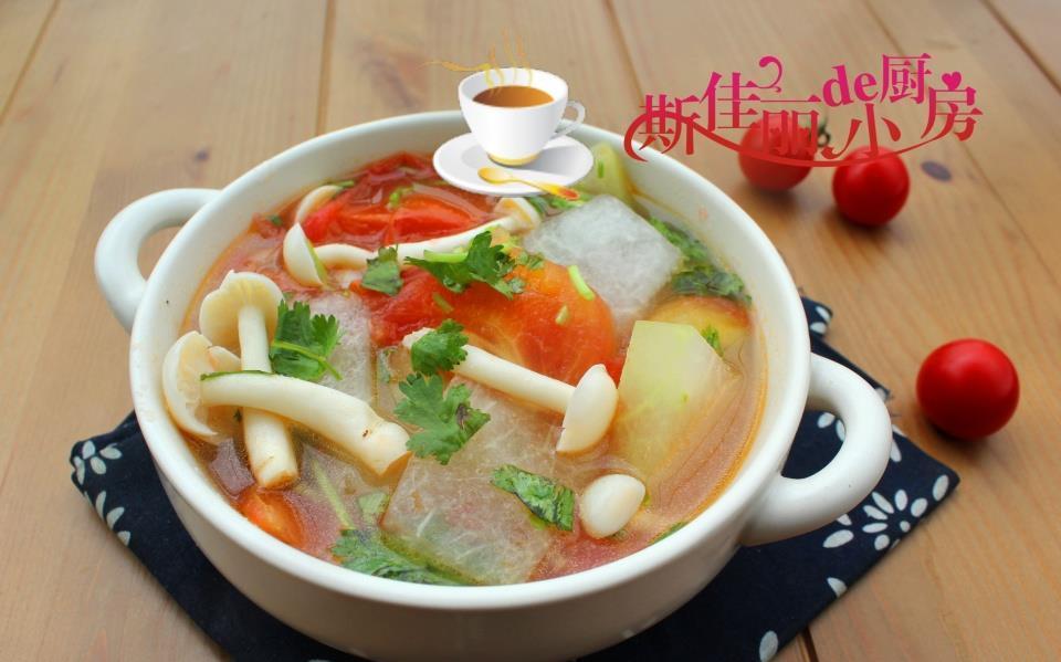 脾胃|三伏天喝汤最养人，多给家人煮这几道汤，清热去火，常喝对脾胃好