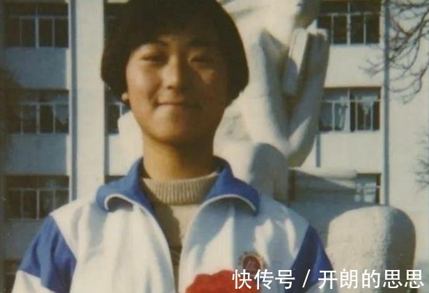 独生女|独生女曹茜出国留学，与患癌父母失联17年，原因是什么