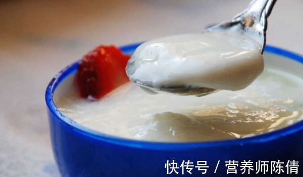 老年人|酸奶和纯奶，哪一种适合老年人喝？家有老人要了解清楚