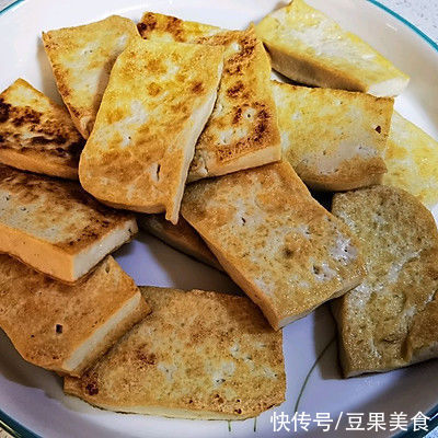 鲜香美味，你从来没吃过的雪菜老豆腐煲