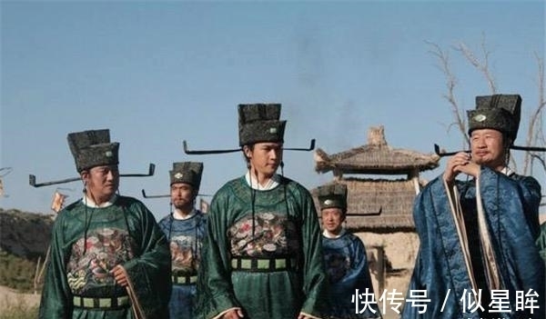 小和尚!苏轼进寺庙大喊一声“秃驴何在”,小和尚回答4个字,成千古绝对