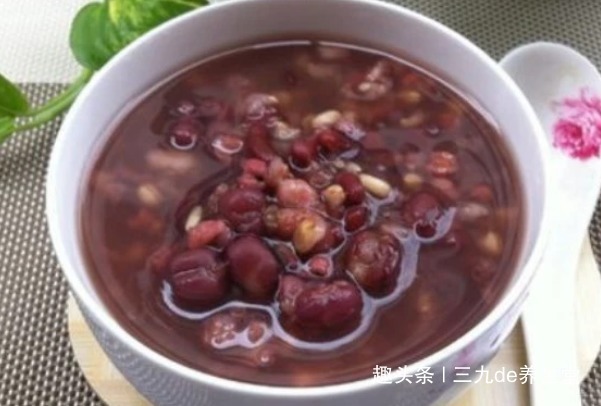 肌肤|女性羡慕别人皮肤好，不妨常吃3菜，淡斑减皱，滋养肌肤，效果好