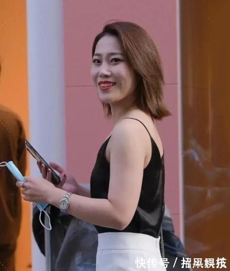 黑白风 时尚黑白风穿搭,性感吊带搭包臀鱼尾裙,优雅又气质