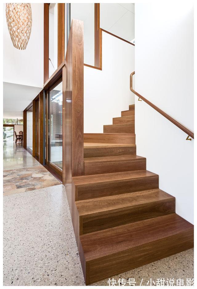 别墅|参观私人别墅装修，第一次见庭院这么设计！浴室比我家客厅还大！