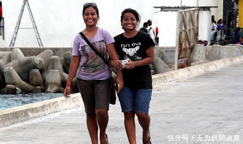 总统|他是华人的后代,当上总统后却与中国断交,想要举国移民被拒绝