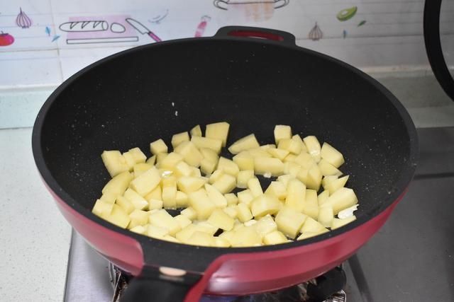 实惠|它的维生素C含量比苹果高，这样做比红烧肉简单实惠，好吃不长肉