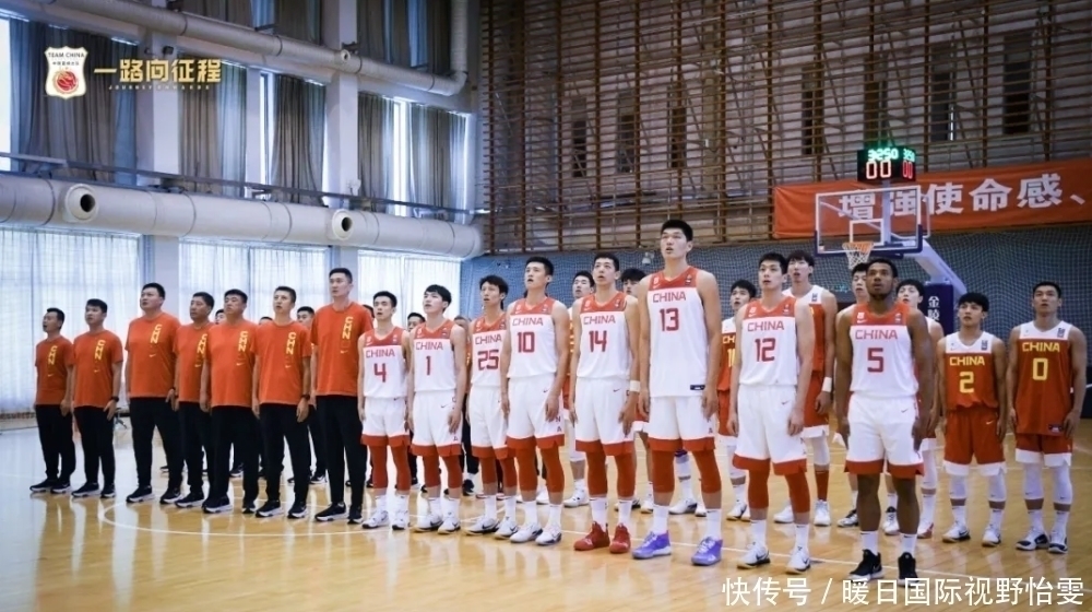 周鹏|曝中国男篮新队长!易建联离队你就是核心,战功赫赫实至名归