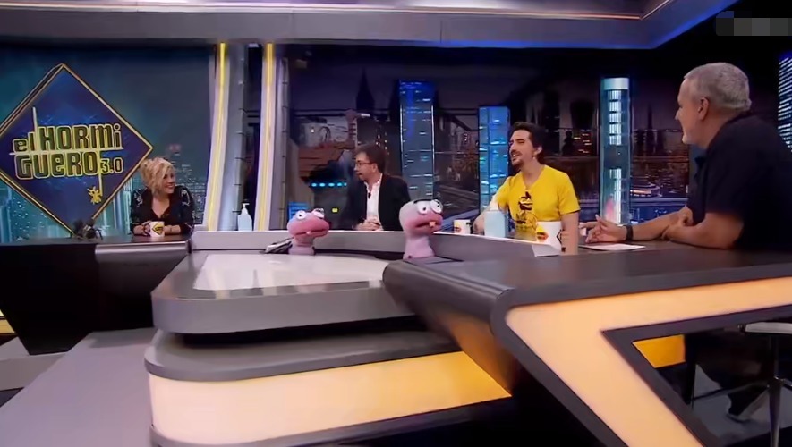 离开了滤镜的何炅长这样,《快本》抄袭被国外公开处刑,太丢人!