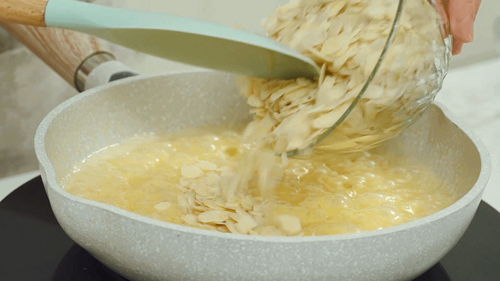 饼干|让你开心一整天的小饼干,香甜酥脆浓浓的焦糖味,一定要分享给你