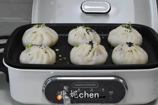 牛肉包子|牛肉包子好吃营养多，但馅儿难调，这样调馅儿不硬不柴，鲜嫩汁多