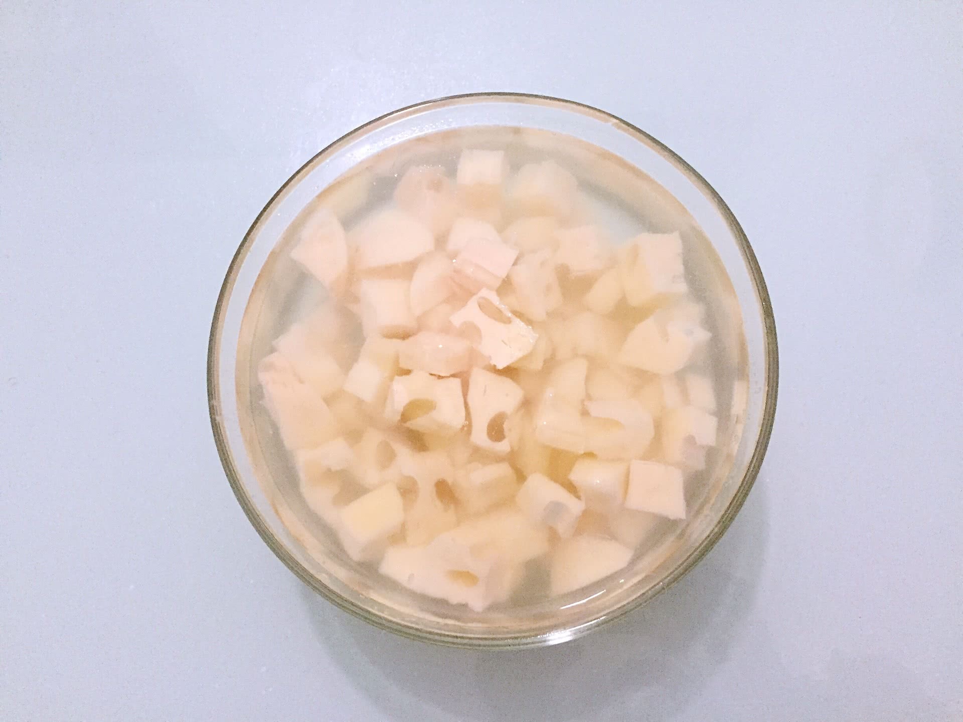 糖醋藕丁开胃爽口,做法简单,轻松完成一道下酒菜!