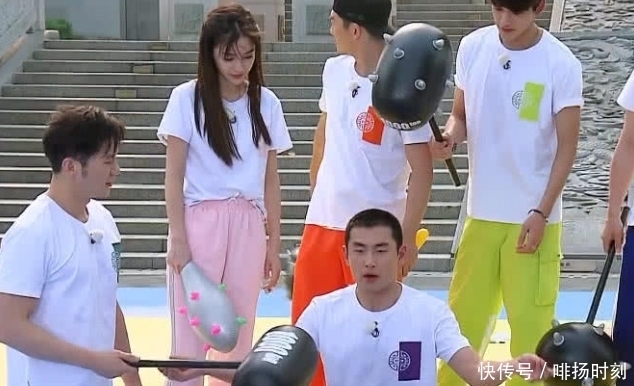 表情 王彦霖:我像黄晓明,baby当时表情微妙,网友:王彦霖你是魔鬼么