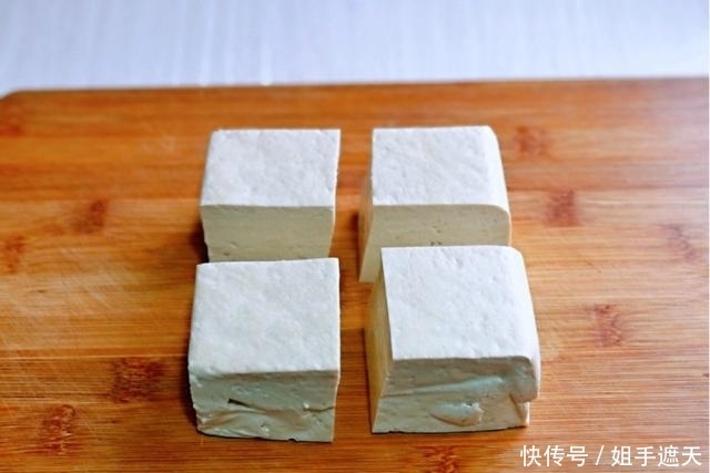 在线|豆腐加蛋,换一种“煎法”,豆腐洞里放“小蛋”,口感营养双在线