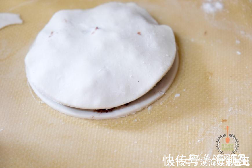 早餐饼不用面,不用包,一分钟一个,比馅饼简单,女人吃最养颜!