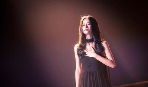 输给谭轩辕没什么大不了,可伍珂玥真不该打感情牌,很败观众缘