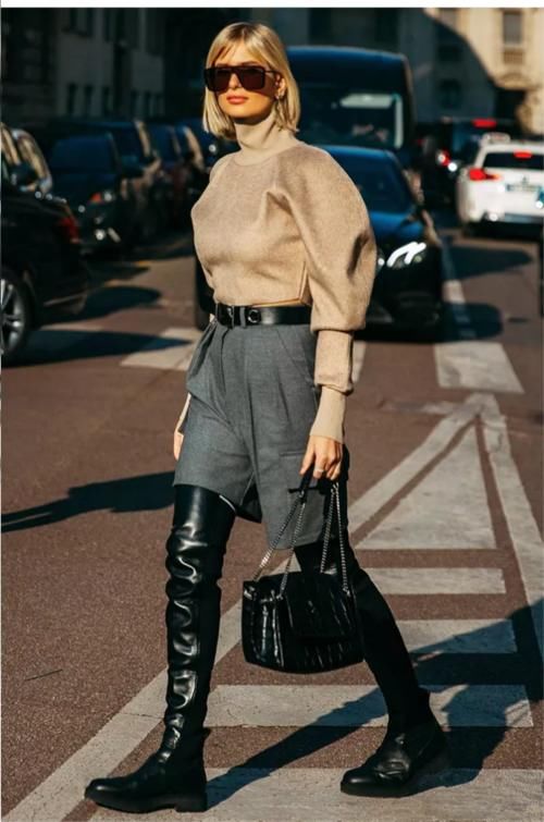 今春穿什么颜色好看？最显高级的“杏色＋墨灰”配色，错过很遗憾