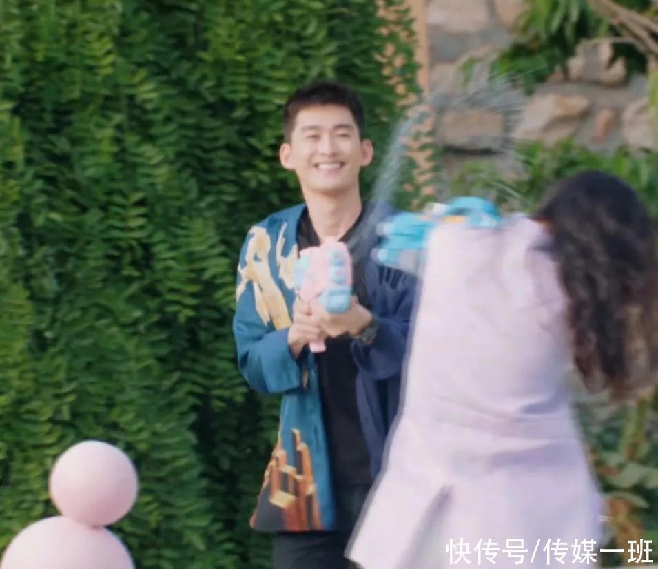 翰哥|孟子义含泪给张翰送别，张翰说以后去她家吃饭，网友表示嗑到了