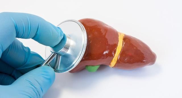 晨起有4种“异常”,或是肝病前兆,全不占,值得祝贺