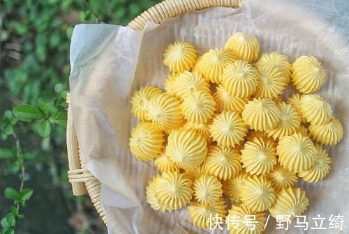 真的是高颜值的美味了，材料也是极其简单的，吃起来奶香味也是蛮足的