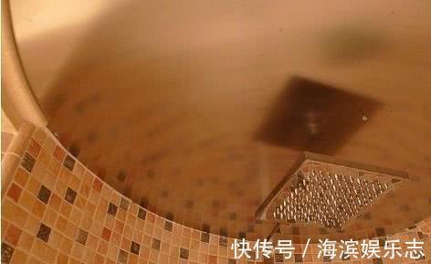 淋浴房|老爸为了省钱自己砖砌淋浴房,原以为寒酸,没想到成了小区红人!