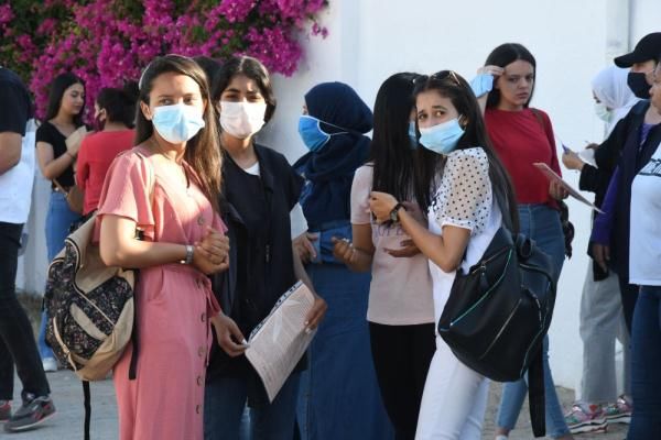 考场|突尼斯：疫情中的高考