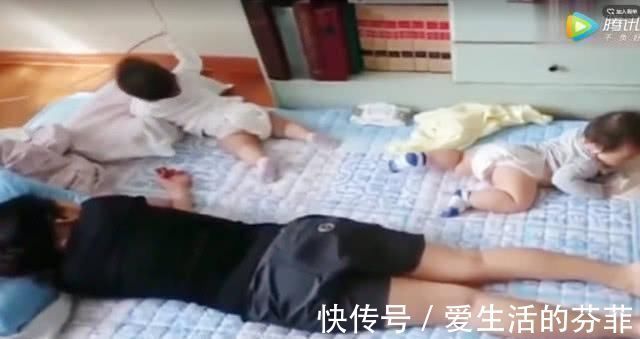 宝宝|双胞胎趁妈妈睡着,开始他们的“作战计划”,爸爸在一旁笑喷了