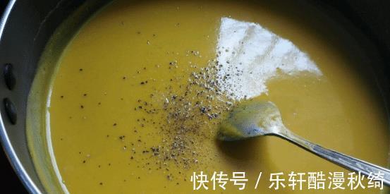 入秋就喝南瓜浓汤，应季养身，做法简单，又香又浓