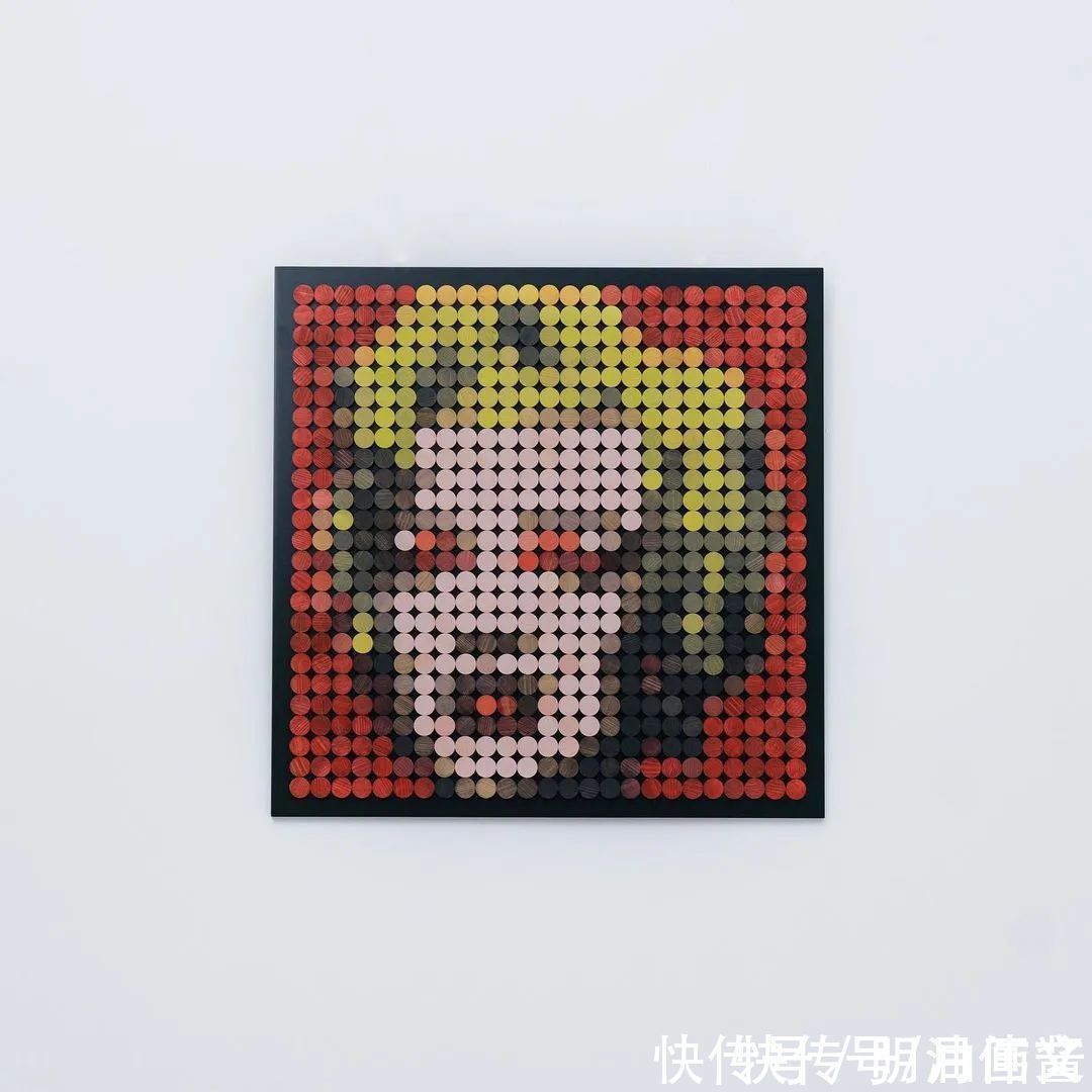 艺术品|用425个木块，组成让人看不懂的作品，艺术家：你离远点看