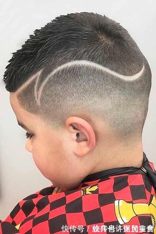 10款小男孩发型推荐,越剪越有型,给你儿子选一款吧