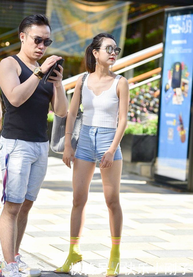 有气场压阵就很美,穿出了女性的优雅与大气