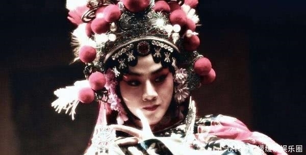  梅兰芳|梅兰芳到底多有钱？一场戏10根金条，50年代月薪是清华教授260多倍