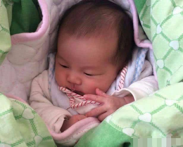 妈妈|爸爸给女儿取名“念姝”,妈妈听完怒发冲冠:你也不瞅瞅自己姓啥