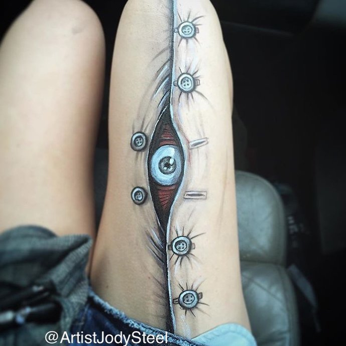 裙子|当她们掀开裙子,露出“惊艳”的大腿时,所有人都看呆了