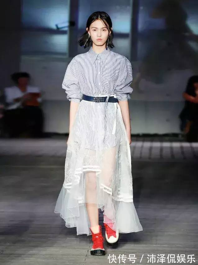 裙子|今年秋天，裙子都有哪些搭配方式这3种超级潮，我们一定要知道