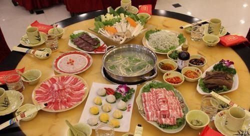 吃火锅时,这4种蘸料,店员不敢小看你,老板:定是个吃货